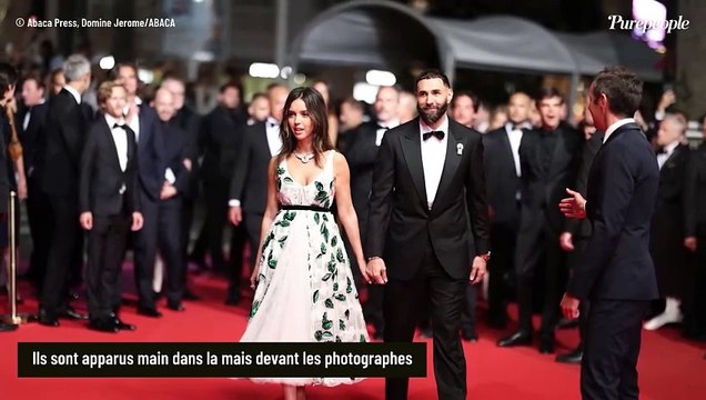 Lyna Khoudri et Karim Benzema officialisent au Festival de Cannes : l'actrice et le footballeur main dans la main sur le tapis rouge