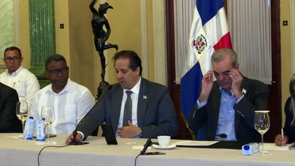 Presidente Luis Abinader reconoce a médicos forenses