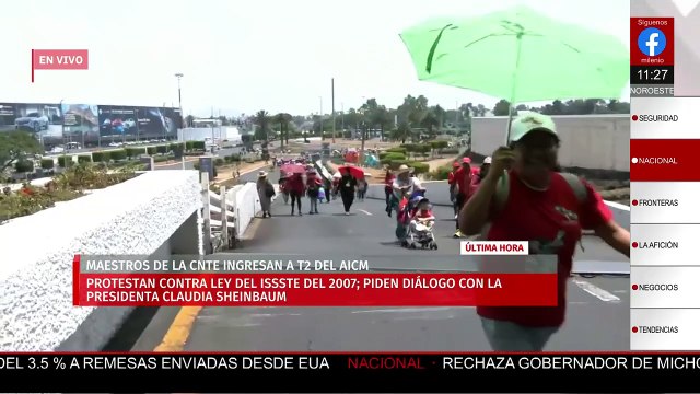 Maestros de la CNTE dan portazo en la Terminal 2 del AICM
