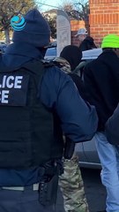 ICE detiene inmigrantes y acelera deportaciones