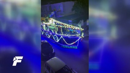 Napoli şampiyon oldu, taraftarlar karadan gemi yürüttü!