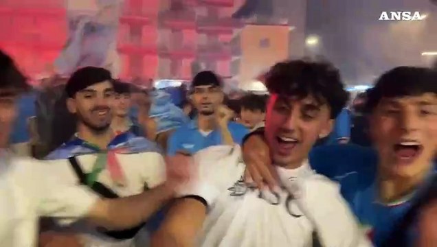 Napoli Campione d'Italia, esplode la gioia dei tifosi