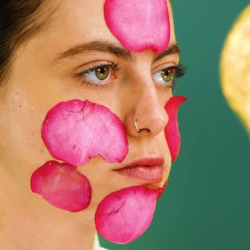 Here's a few cool tricks we know about skincare and flawless makeup routine 💁‍♀️