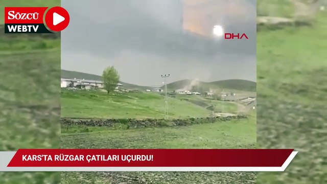 Kars'ta rüzgar çatıları uçurdu!