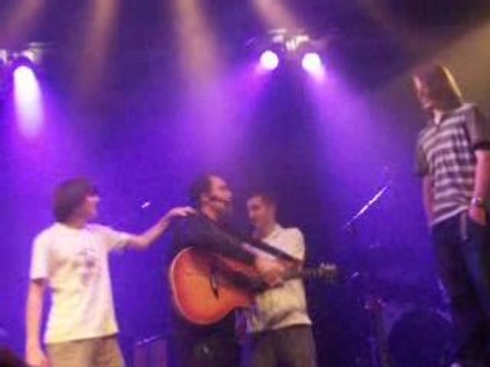 Alex et sa guitare : Magny-le-Hongre  Les petits monstres