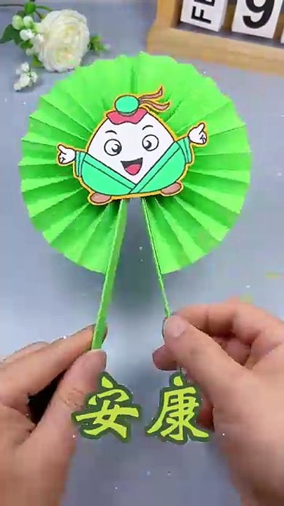 Origami, so you can cool down in the summer #diy #adorablecrafts #craft #creativeclayideas #art