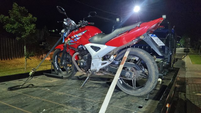 Homem é preso com moto furtada no Bairro Santa Felicidade em Cascavel