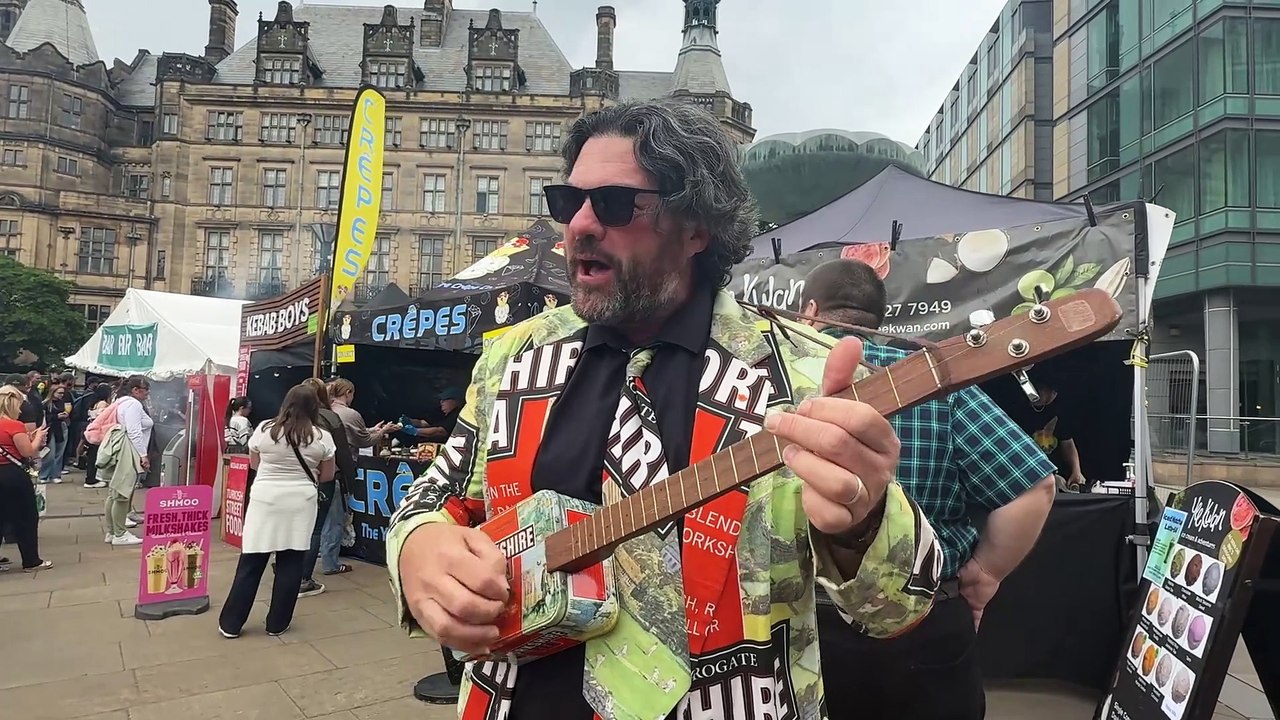 Yorkshire Tea Man Leon Lockley sings his Yorkshire Tea song