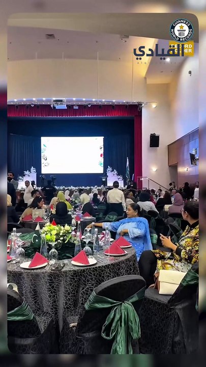 بأكثر من 24 ألف بصمة يد.. الإمارات تدخل موسوعة "غينيس"