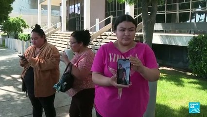 ICE detiene a decenas de inmigrantes tras audiencias en tribunales de EE. UU.