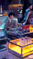 After divorce, she shone bright with suitors all around—her ex finally lost control - Chinese  2025