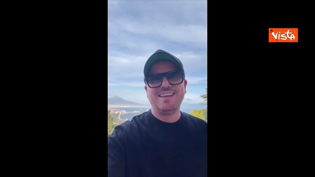 La poesia di Gigi D'Alessio per lo scudetto del Napoli che cita Troisi, Merola e Pino Daniele