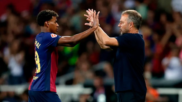 Hansi Flick reacciona a la renovación de Lamine Yamal con el Barcelona