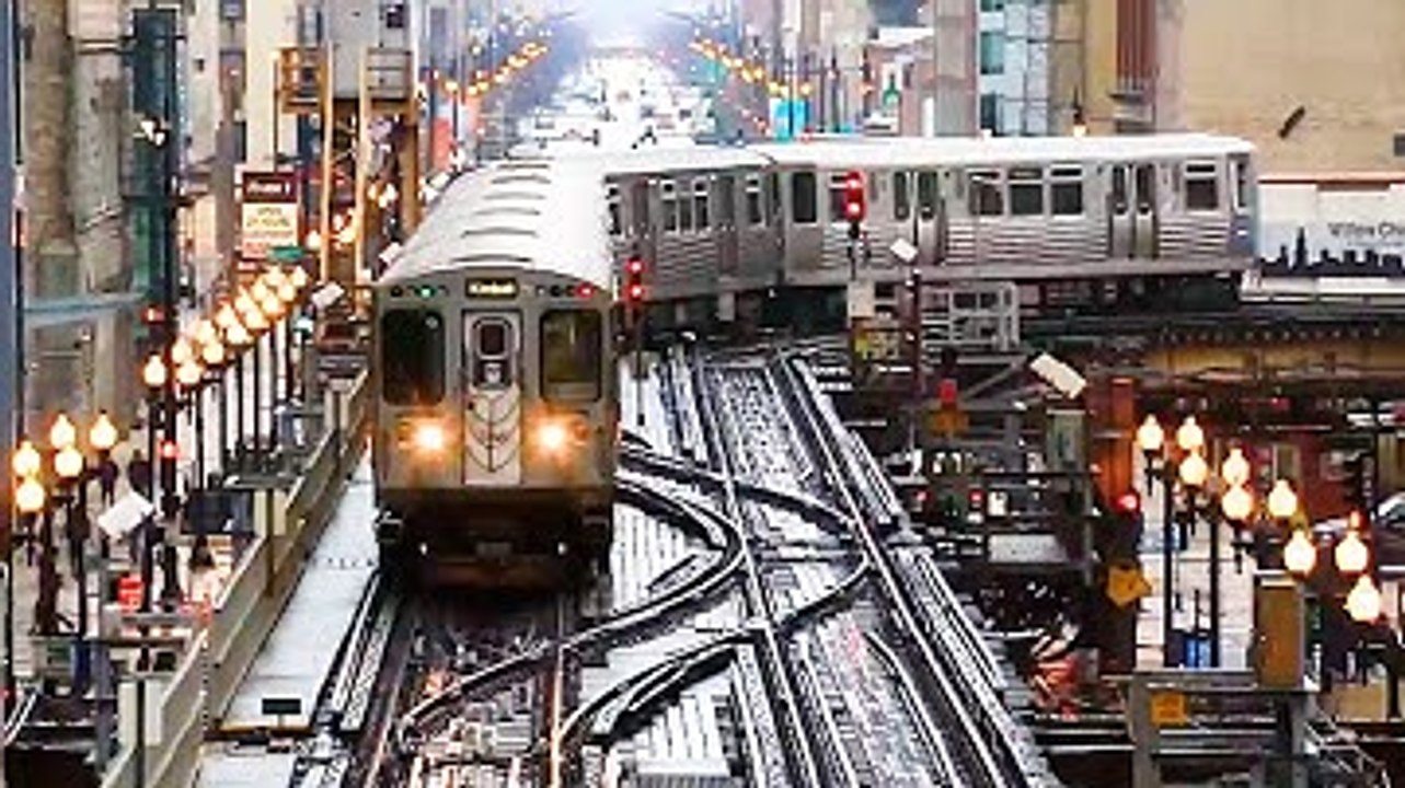 🇺🇸Riding on the Chicago 'L' Elevated Train on the Loop, CTA Train