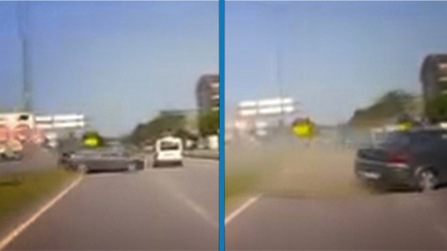 Lastiği patlayan otomobilin karşı şeride geçtiği kaza kamerada