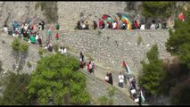 Corteo pro-palestinese per le stradine di Capri: 