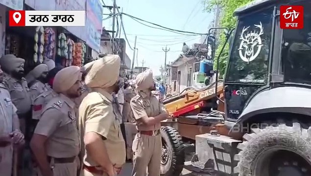 ਇੱਕ ਹੋਰ ਨਸ਼ਾ ਤਸਕਰ ਦੀ ਰਿਹਾਇਸ਼ 'ਤੇ ਚੱਲਿਆ ਪੀਲਾ ਪੰਜਾ, ਕਈ ਮਾਮਲਿਆਂ 'ਚ ਭਗੌੜਾ ਹੈ ਮੁਲਜ਼ਮ ਚਮਕੌਰ ਸਿੰਘ