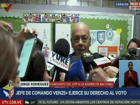 Jorge Rodríguez: Los asuntos políticos, sociales y económicos se resuelven en las máquinas de votación