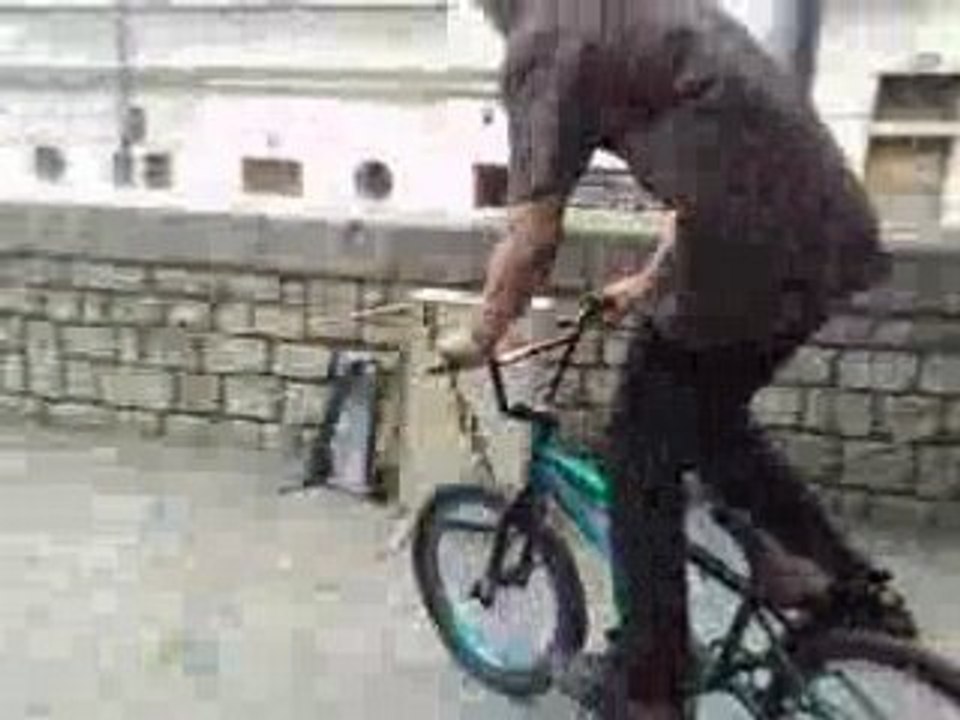 best tricks - feeble de xy , aux arcades .