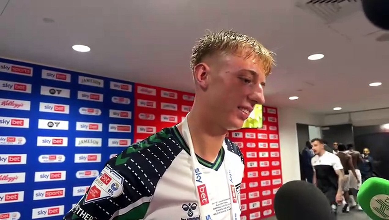 Sunderland hero Tommy Watson reacts after Wembley win