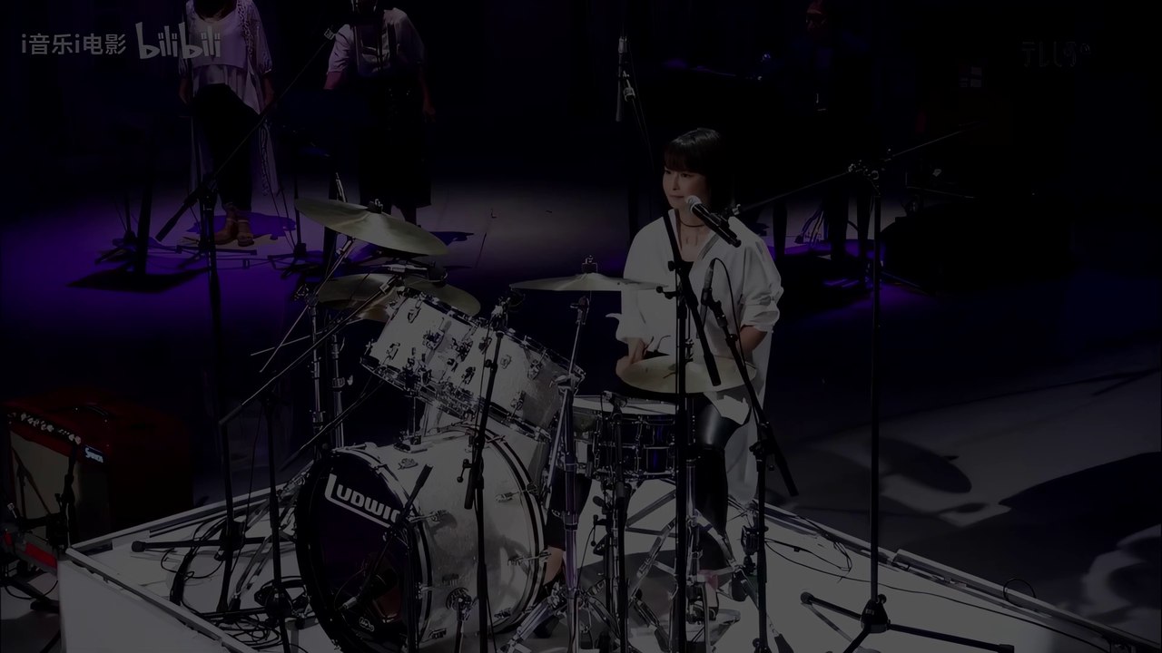 ｟2160+色彩｠岡本真夜さんの 【 TOMORROW 】 を森高千里さん岸谷香 さんの３人で