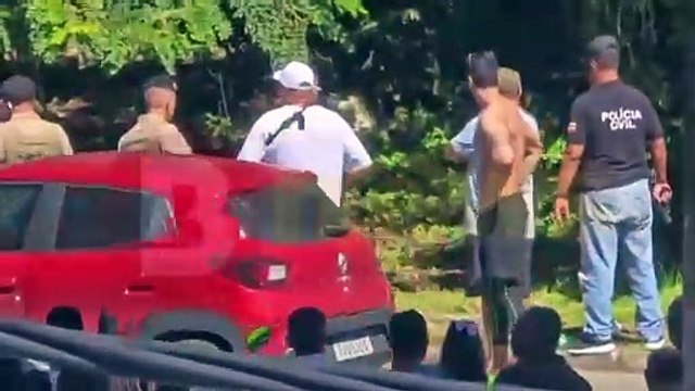 Homem é baleado em suposta tentativa de assalto e causa pânico em área nobre de Salvador