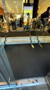 It’s friday! #dayinthelife #personalassistant #dayinmylife #nyc #manhattan #vlog #vlogs #shopping #shopwithme #blackflats #balletflats