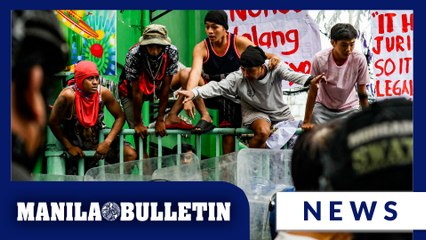 Tondo residents protest demolition, fight for their homes