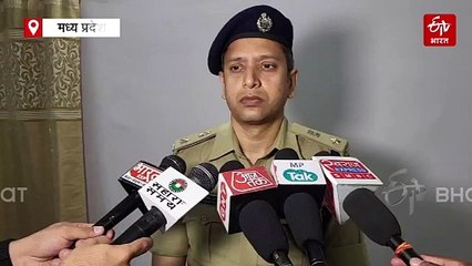 मंदसौर पुलिस की बड़ी कार्रवाई, दिल्ली-मुंबई एक्सप्रेसवे पर रंगरलियां मनाने वाले नेताजी गिरफ्तार