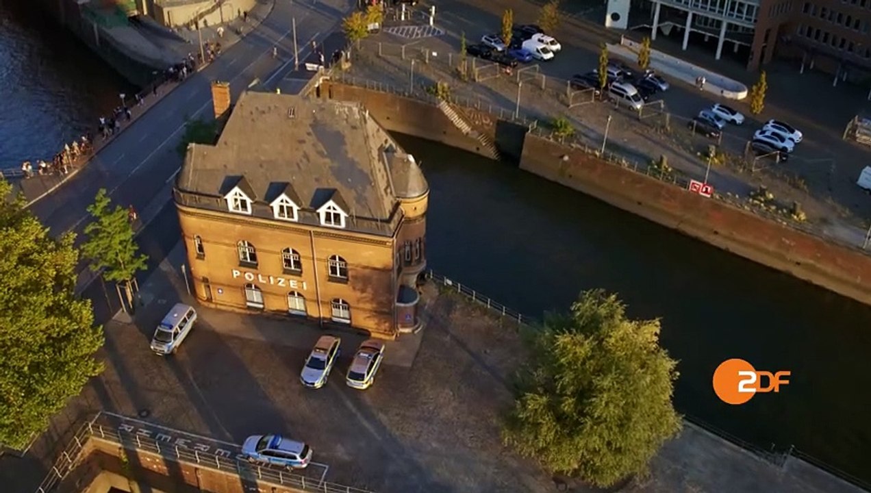 Flying Saucer Rock 'n' Roll | show | 1997| S19 | Official Trailer