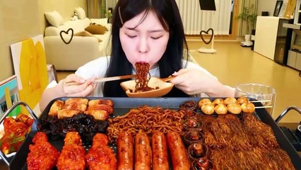 ASMR MUKBANG Fire black Beans noodles, Mushrooms, Seasoned fried chickens, Sausages, eating