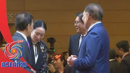 Sembang santai sebelum sidang: Pemimpin rancak berbual sambil tunggu rakan ASEAN