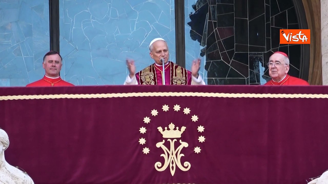 Papa Leone XIV benedice il popolo romano dalla Basilica di Santa Maria Maggiore a Roma
