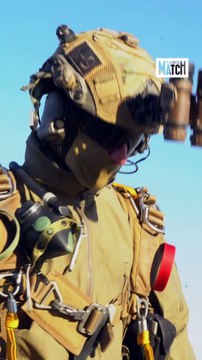 Armée : avec les chiens parachutistes du CPA 10