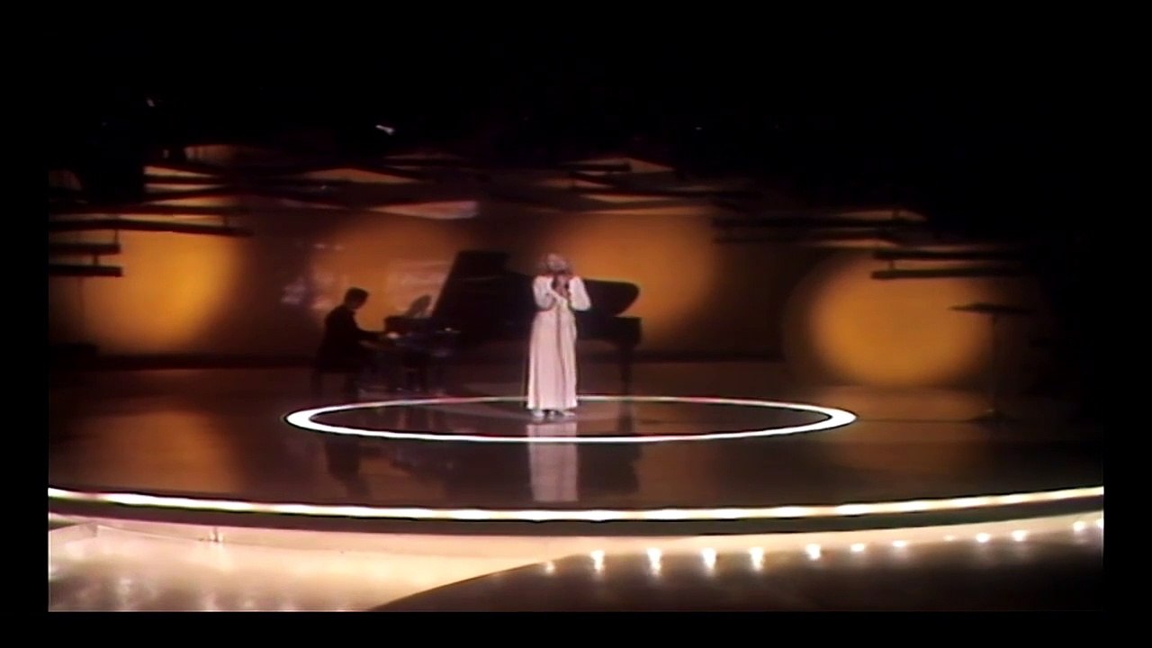 ISABELLE AUBRET — LES LENDEMAINS QUI CHANTENT – (Michelle Senlis/ Jean-Claude Olivier, Alfred Farrugia) ～ Taratata (31 décembre 1973) | LES JOLIES DEMOISELLES DE LA CHANSON FRANÇAISE DES ANNÉES 70 | VOLUME 1