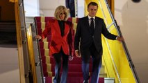 Vídeo del polémico golpe de Brigitte a Macron en el avión a su llegada a Vietnam