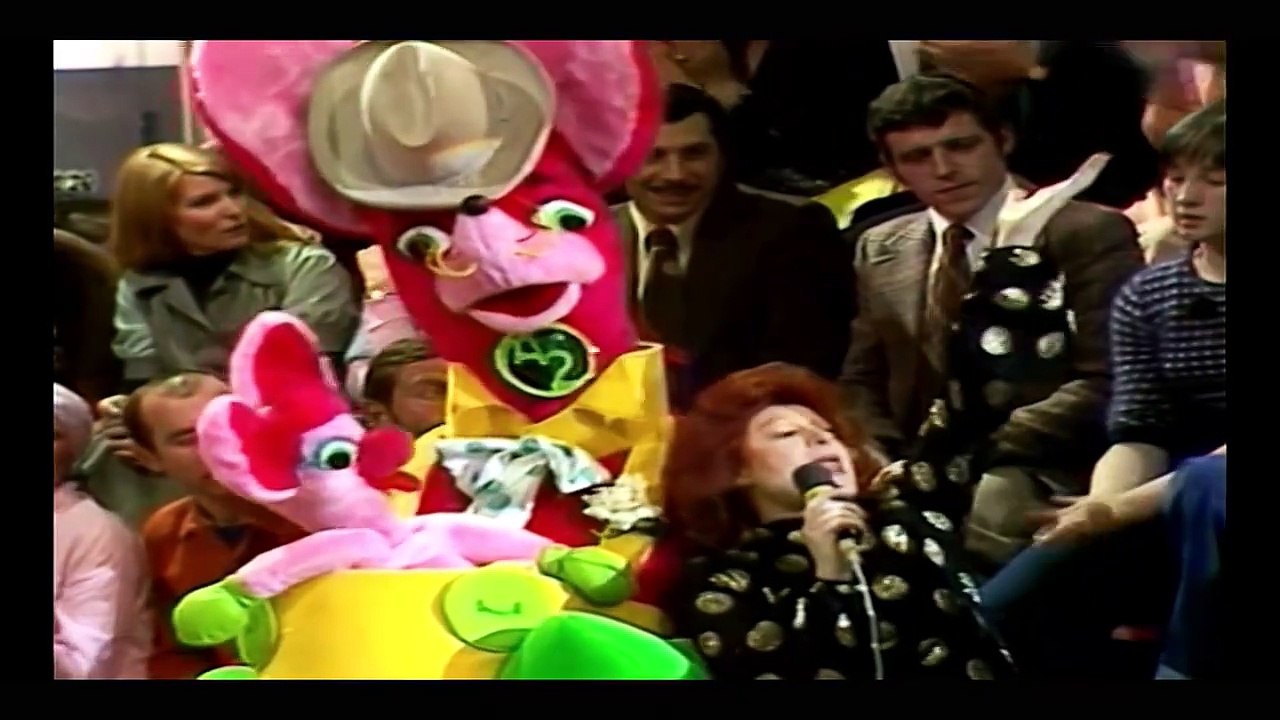 RÉGINE — AZZURRO – (Eddy Marnay / Vito Pallavicini / Paolo Conte) ～ Ring Parade (4 mai 1975) | LES JOLIES DEMOISELLES DE LA CHANSON FRANÇAISE DES ANNÉES 70 | VOLUME 1