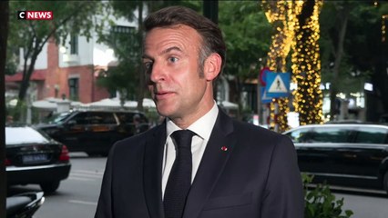 Couple Macron: Regardez le Président de la République qui réagit à la vidéo devenue virale et dément toute "scène de ménage" avec son épouse: "Il faut que tout le monde se calme!"