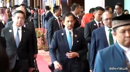 Il sultano del Brunei ricoverato al vertice Asean per "esaurimento"