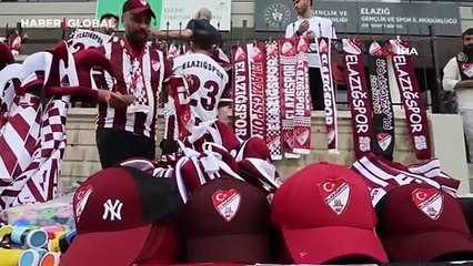 Elazığsporlu taraftarlardan takıma tam destek