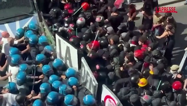 Dl sicurezza, scontri tra manifestanti e polizia a Roma