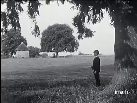 Le Tour de la France par 2 Enfants - 1957 - Episode 33 - Au Pays des Fées