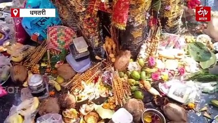 पति की लंबी उम्र के लिए सुहागिनों ने रखा वट सावित्री का व्रत