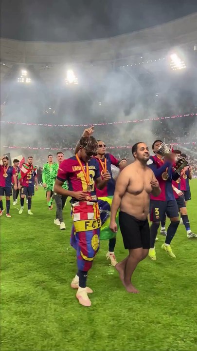 Pov : Moi, si j’étais fort comme Lionel Messi au football 😎😅 #humour #drole #parodie