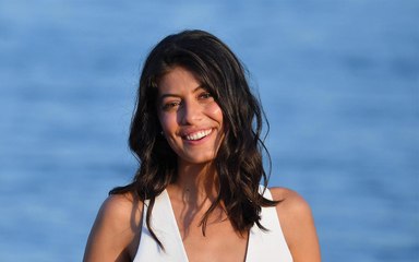 Chi è Daria? Alessandra Mastronardi presenta la sua "regina del poker", in Doppio gioco