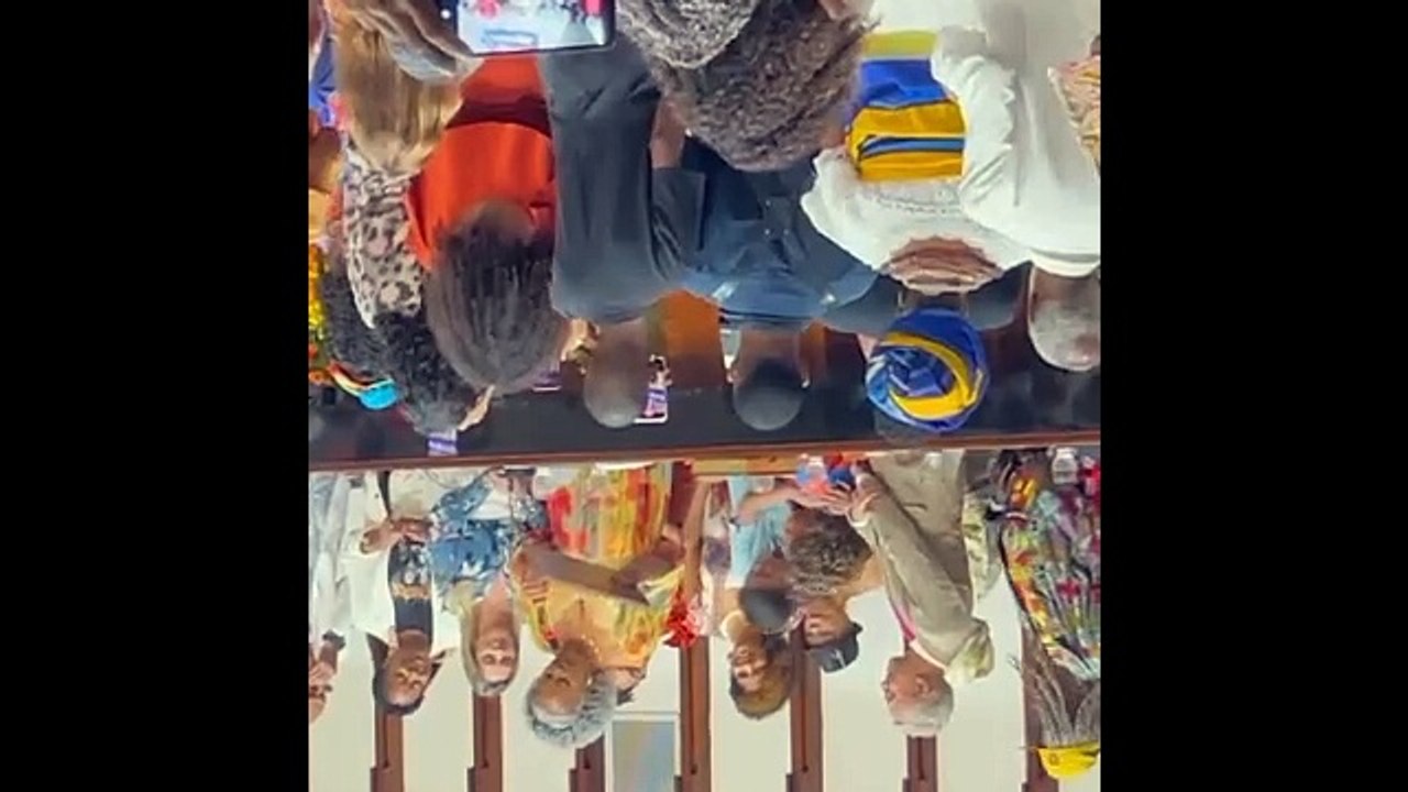 Doce, dengosa e baiana: cantora Alcione recebe título de cidadã baiana