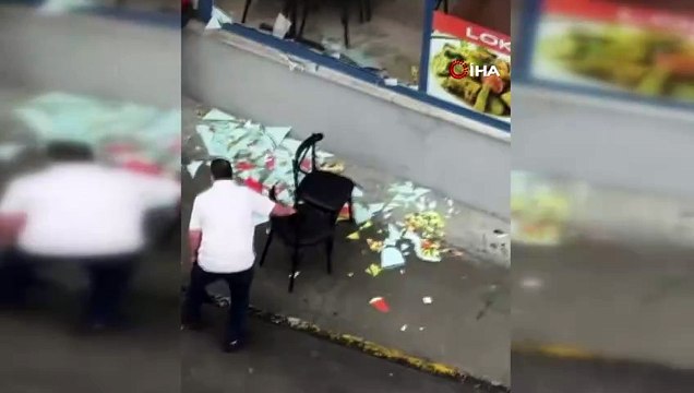Tartıştıkları kuryeyi takip eden şehir eşkıyaları, çalıştığı restorana saldırdı!