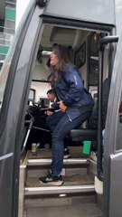 Driver cantik bus Indonesia