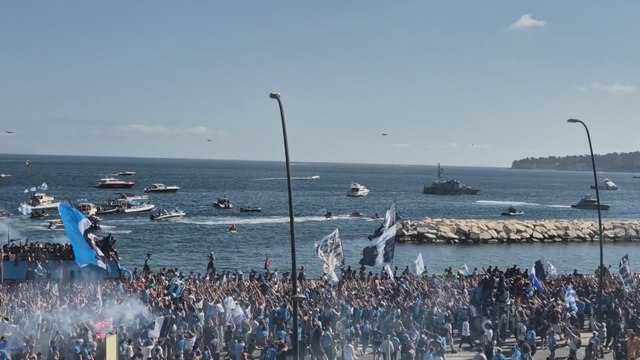 Nápoles celebra el Scudetto con una locura total en las calles