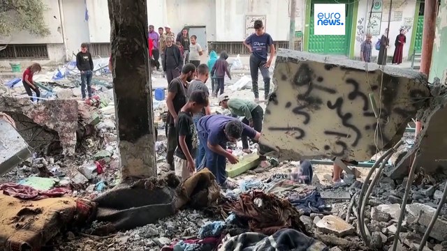 Striscia di Gaza: decine di morti negli attacchi aerei israeliani, si aggrava la crisi umanitaria